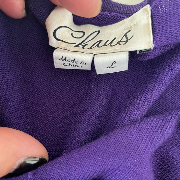 Stunning vibrant purple top with clasps along collarbone - Picture 4 of 5